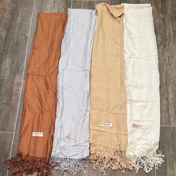 Pashmina Gold, Silver, Cream, and Brown Women's Wrap/Scarf - Picture 2 of 6